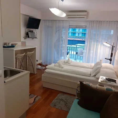 Ni I - With Balcony S Apartment *