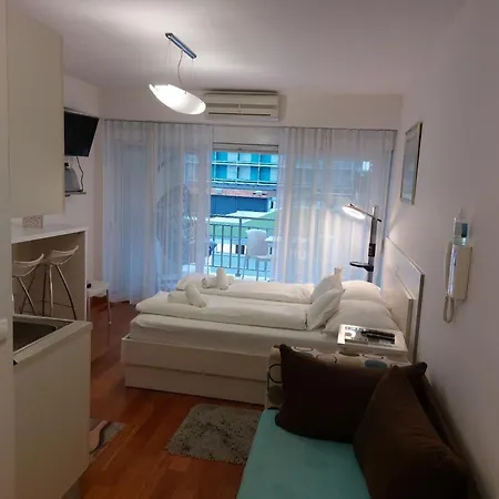 Ni I - With Balcony S Apartment