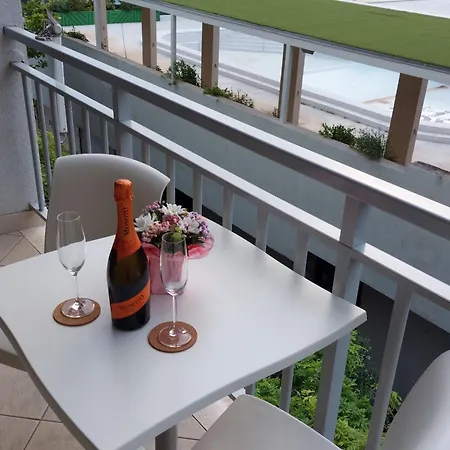 Ni I - With Balcony S Apartment Makarska